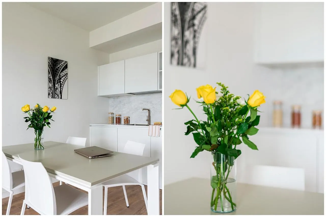 Appartamento Joivy Uptown Flats With Balcony, Good Connection To Milan Centre Italia