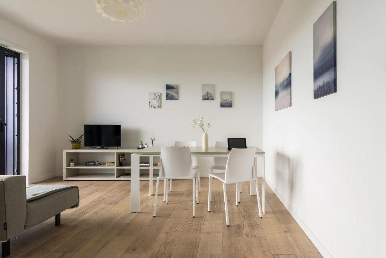 Appartamento Joivy Uptown Flats With Balcony, Good Connection To Milan Centre Italia