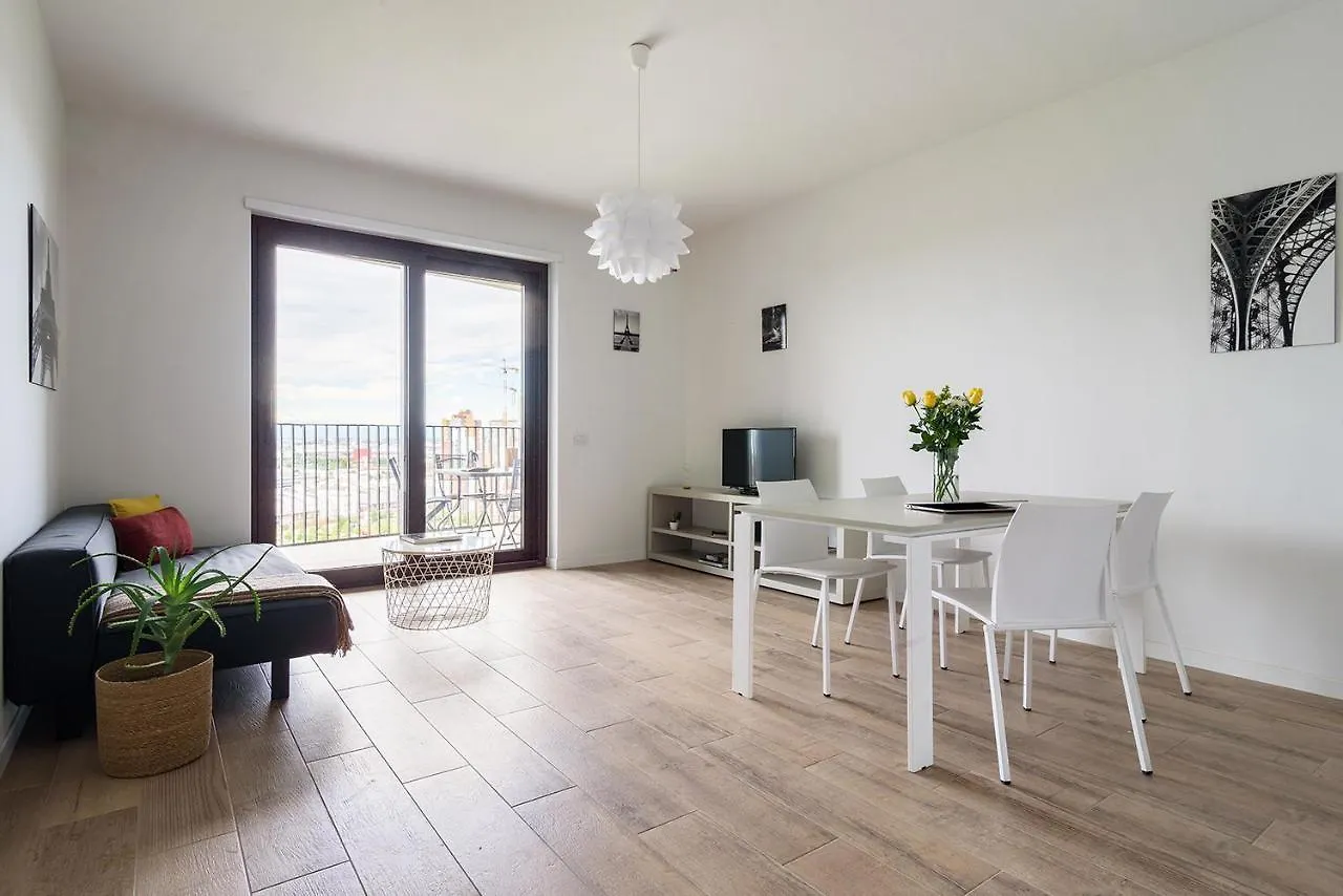 Joivy Uptown Flats With Balcony, Good Connection To Milan Centre Apartment