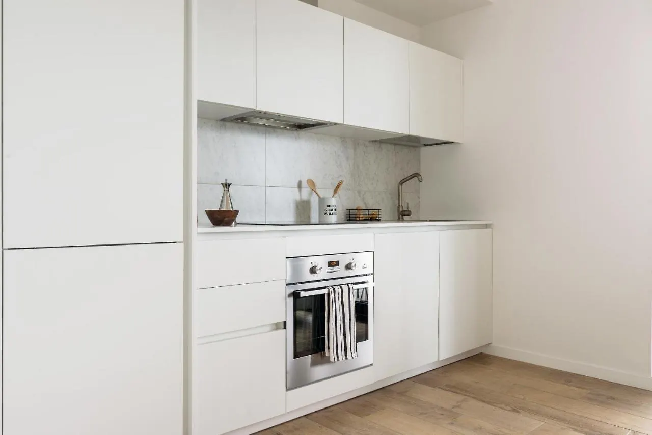 Joivy Uptown Flats With Balcony, Good Connection To Milan Centre Daire