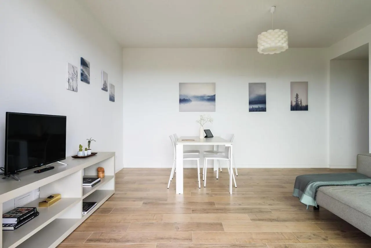 Joivy Uptown Flats With Balcony, Good Connection To Milan Centre Daire İtalya